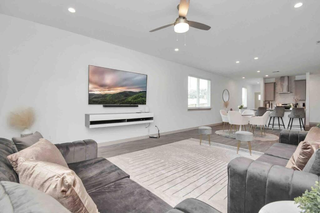 4Bedroom Escape - Near Med Center With Backyard Хьюстон Экстерьер фото