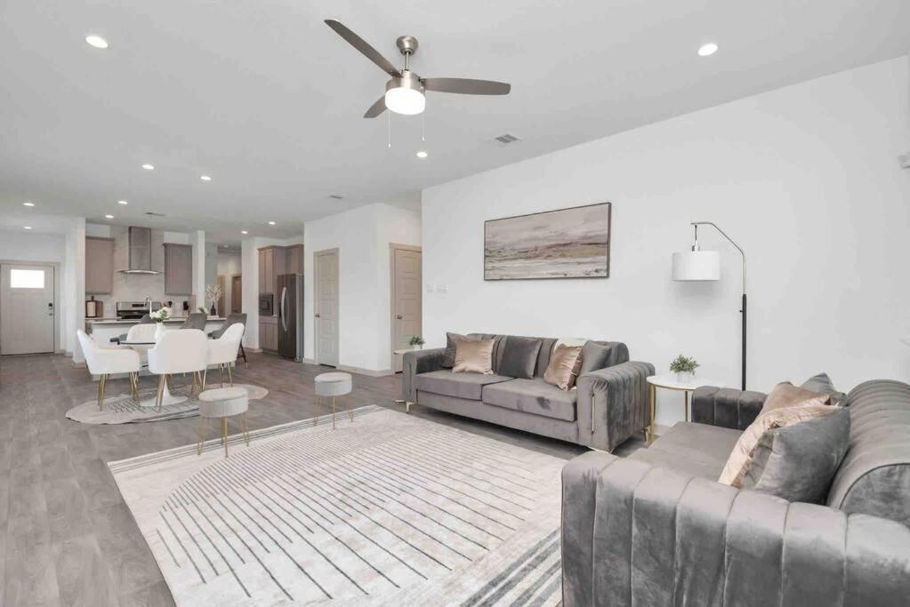 4Bedroom Escape - Near Med Center With Backyard Хьюстон Экстерьер фото