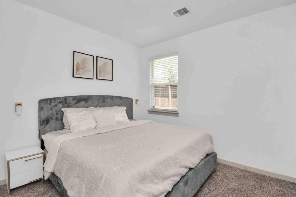 4Bedroom Escape - Near Med Center With Backyard Хьюстон Экстерьер фото